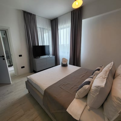 Rental of a comfortable 3-room apartment, 93 m², Tomis Nord, Constanta, Romania